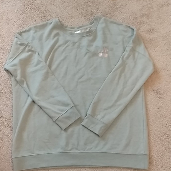 Sweater - Picture 1 of 2